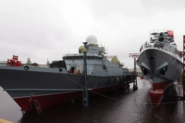 В Татарстане на заводе имени Горького спустили на воду 2 корабля для ВМФ