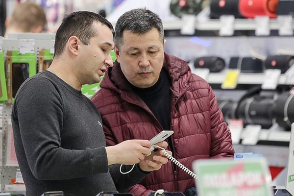 Трубный год: в России побит рекорд по продажам смартфонов с 2018-го